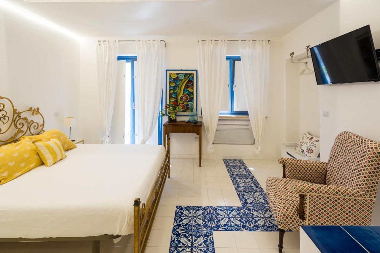 Ispani Inn Resort Bagian luar foto