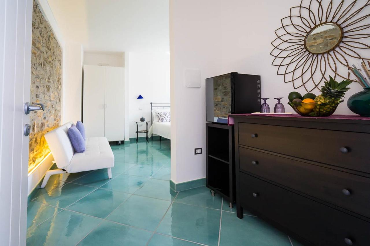 Ispani Inn Resort Bagian luar foto
