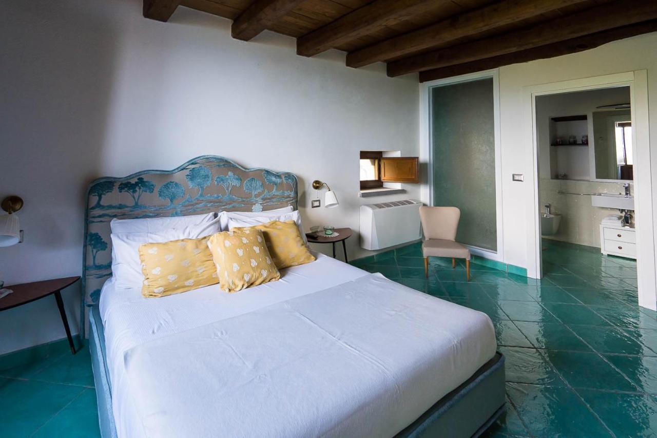 Ispani Inn Resort Bagian luar foto